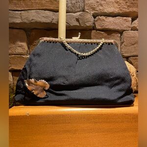 Great condition. Vintage rhinestone evening bag